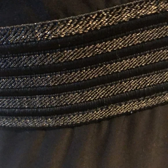 Beautiful black slit dress - Picture 6 of 6